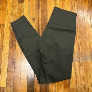 Lululemon Wunder Under